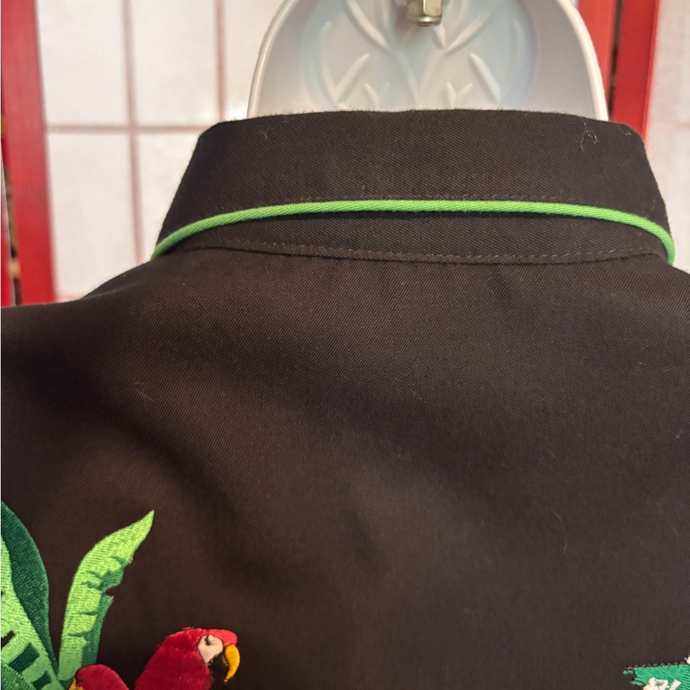 Scully Vintage Black Western Shirt Green Pearl Buttons Embroidered Parrots - Picture 6 of 9